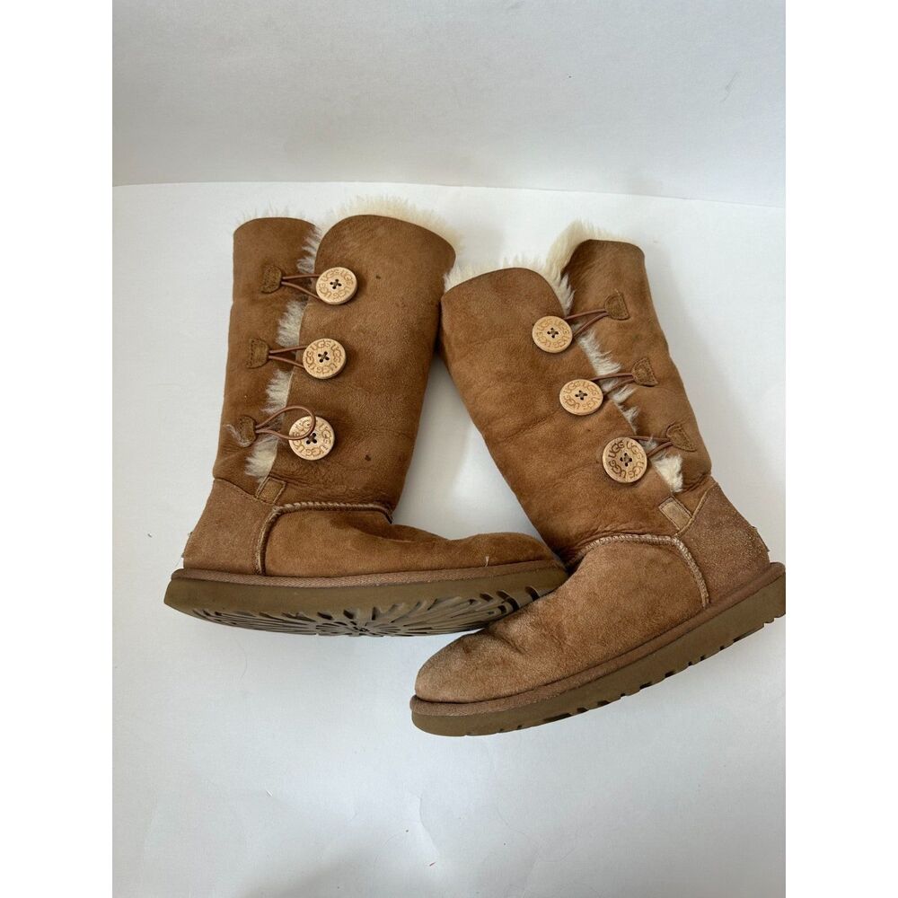 UGG Bailey Button Triplet II Boot in Chestnut Sue… - image 2